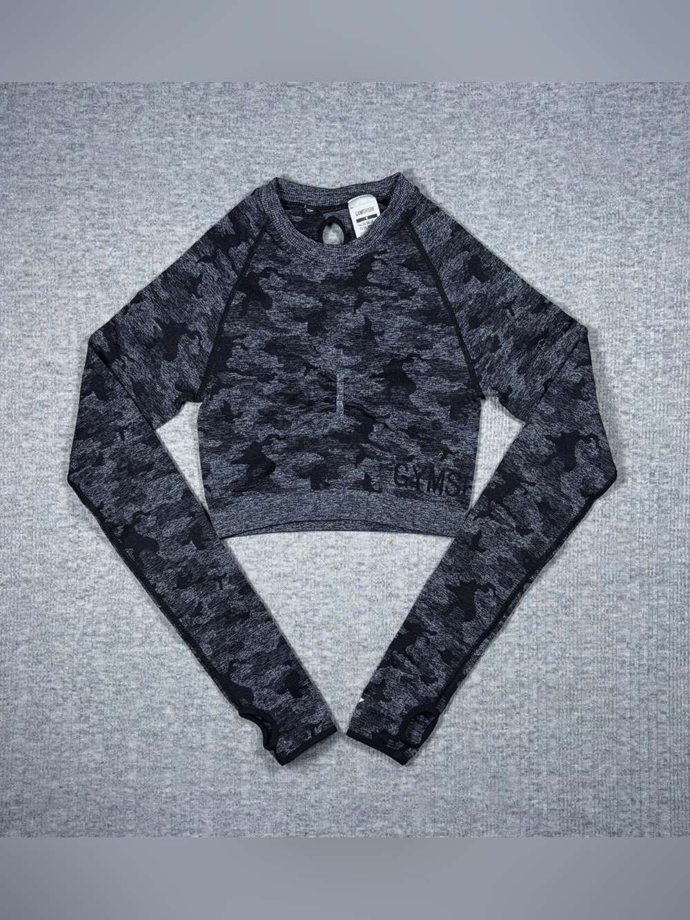 Gym Shark Adapt Crop Top Women’s Size Small Gray Black Camo Seamless Long Sleeve